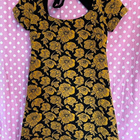 Maeve by Anthropologie sz extra small -black & gold - Picture 2 of 6